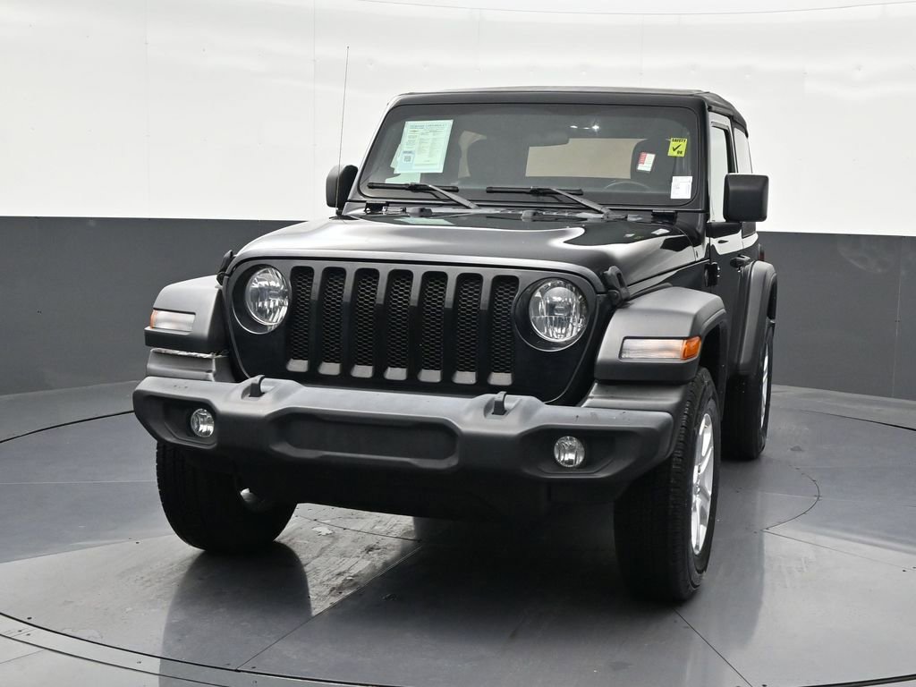 Used 2022 Jeep Wrangler Sport AWD/4WD image 9
