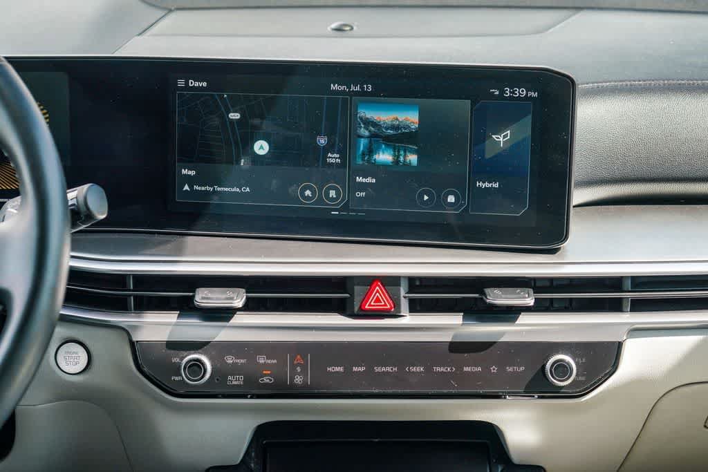 Certified 2025 Kia Sorento EX AWD/4WD image 12