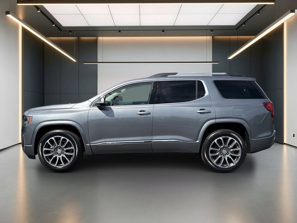 Used 2021 GMC Acadia Denali w/ Denali Technology Package FWD image 2