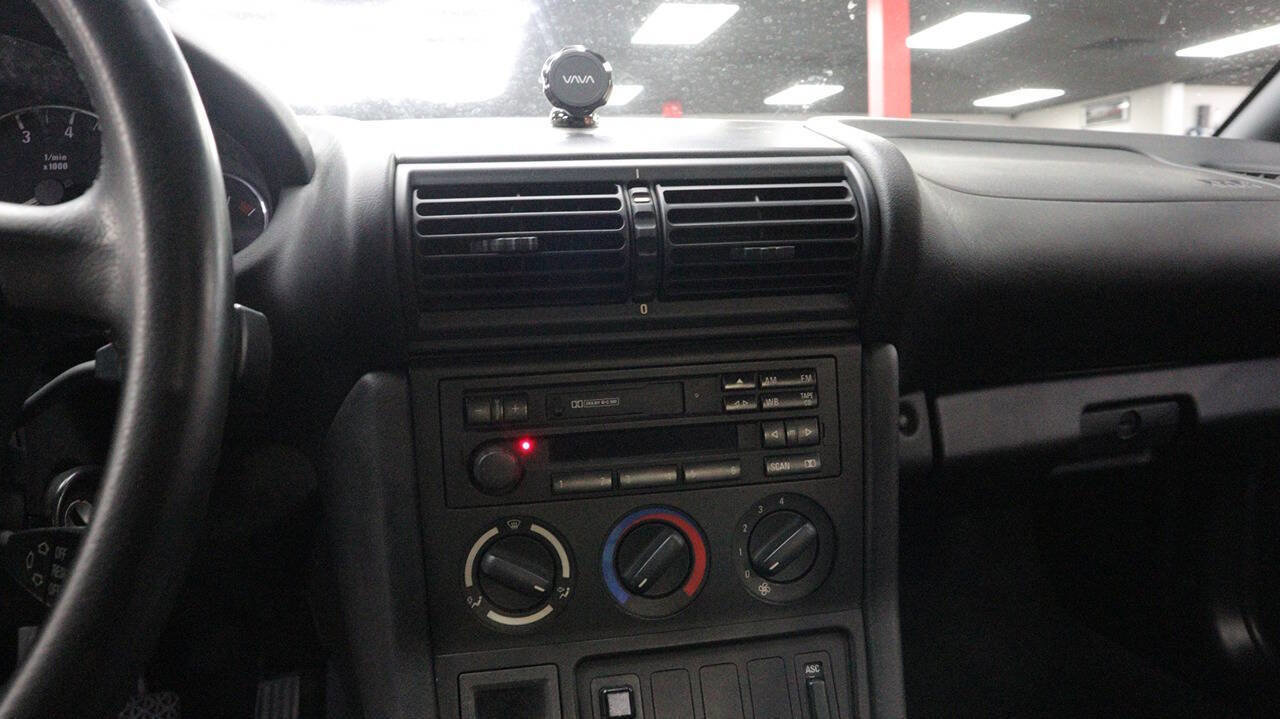 Used 1997 BMW Z3 1.9 image 15