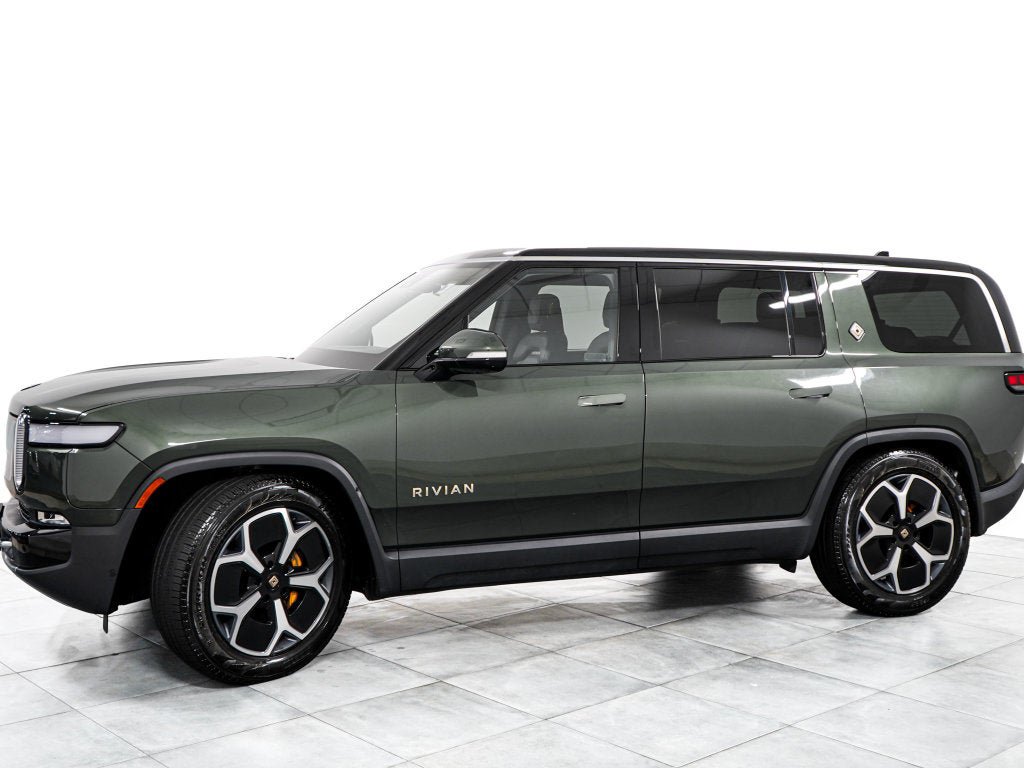 Used 2023 Rivian R1S Adventure Quad AWD/4WD image 4