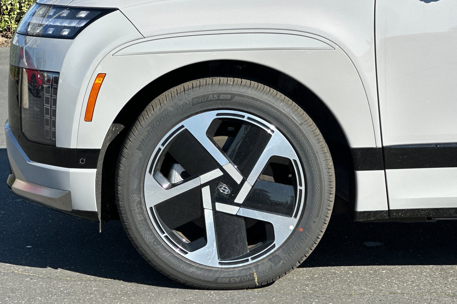 New 2026 Hyundai Ioniq 9 Calligraphy image 27