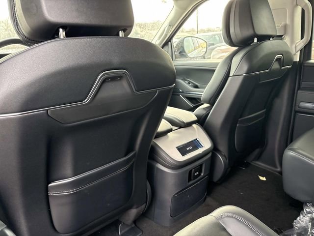 New 2026 Lincoln Navigator L Premier image 17