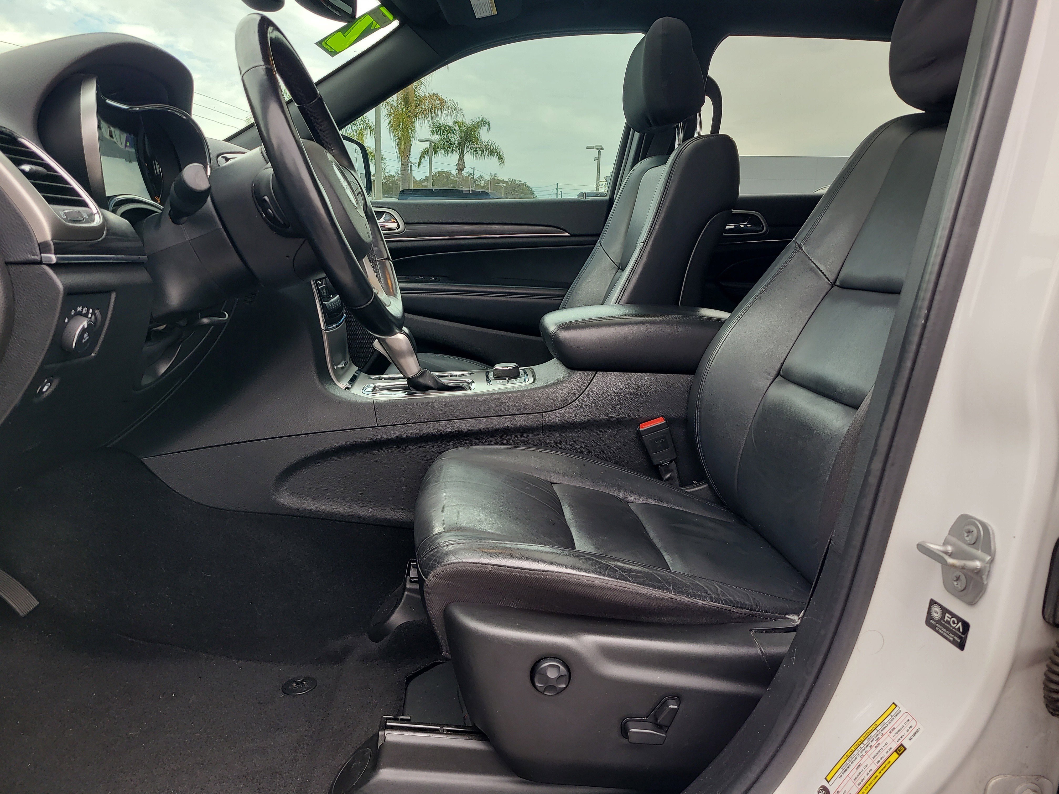 Used 2022 Jeep Grand Cherokee Limited image 17