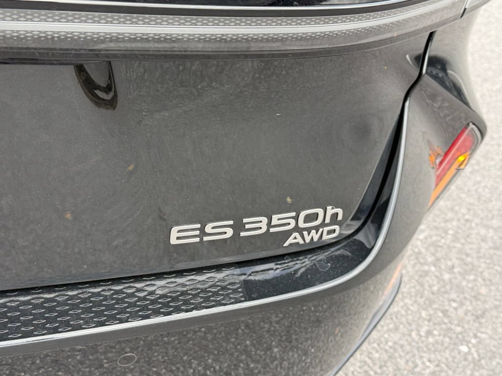 New 2026 Lexus ES 350h AWD w/ Cold Area Package image 26