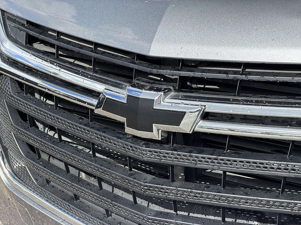 Used 2018 Chevrolet Traverse LS FWD image 29