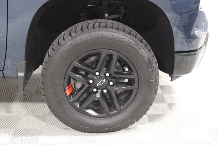 Used 2023 Chevrolet Silverado 1500 LT Trail Boss w/ Convenience Package II AWD/4WD image 45