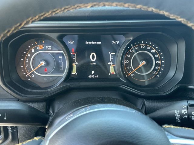 Certified 2024 Jeep Wrangler Unlimited Sahara w/ Technology Group AWD/4WD image 29