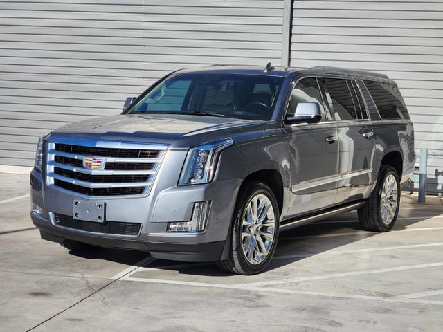 Used 2019 Cadillac Escalade ESV Premium Luxury image 3