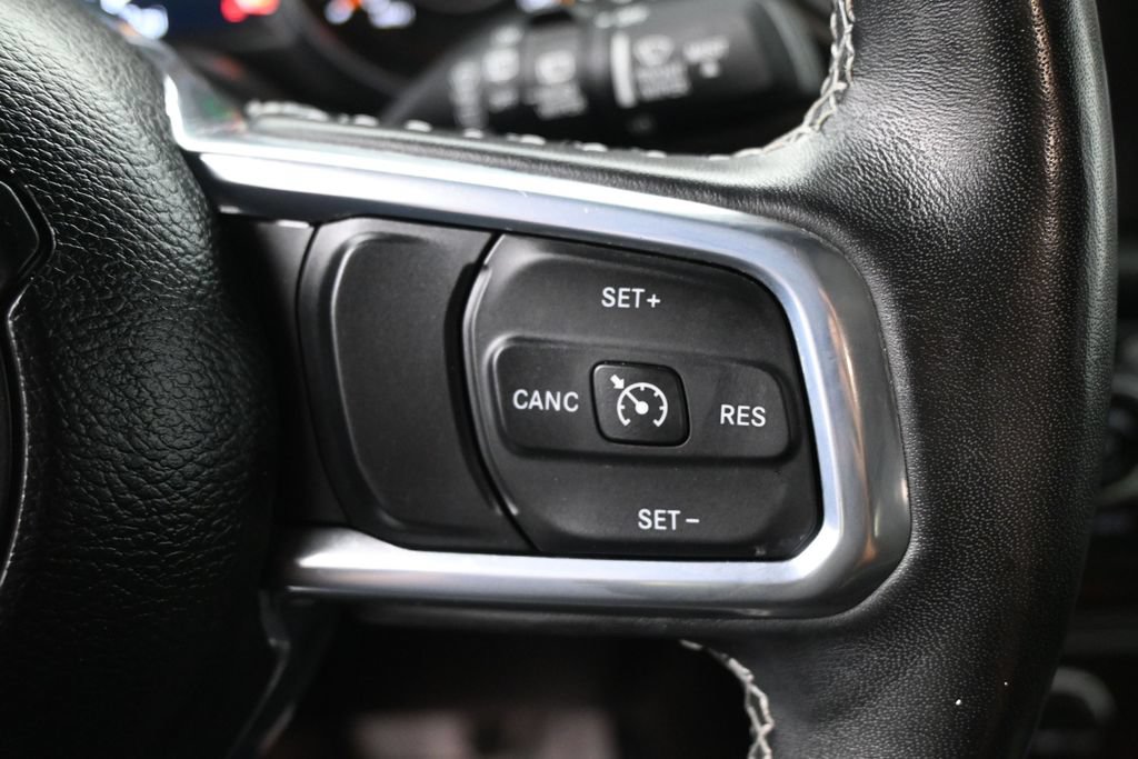 Used 2023 Jeep Wrangler Unlimited Sahara w/ Cold Weather Group AWD/4WD image 21