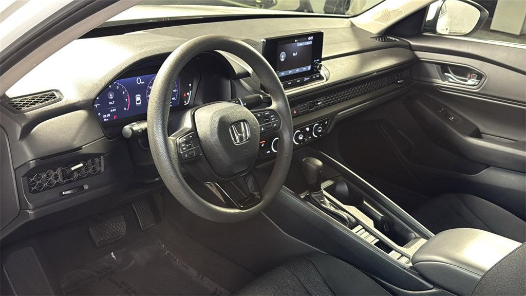 Used 2023 Honda Accord EX image 26