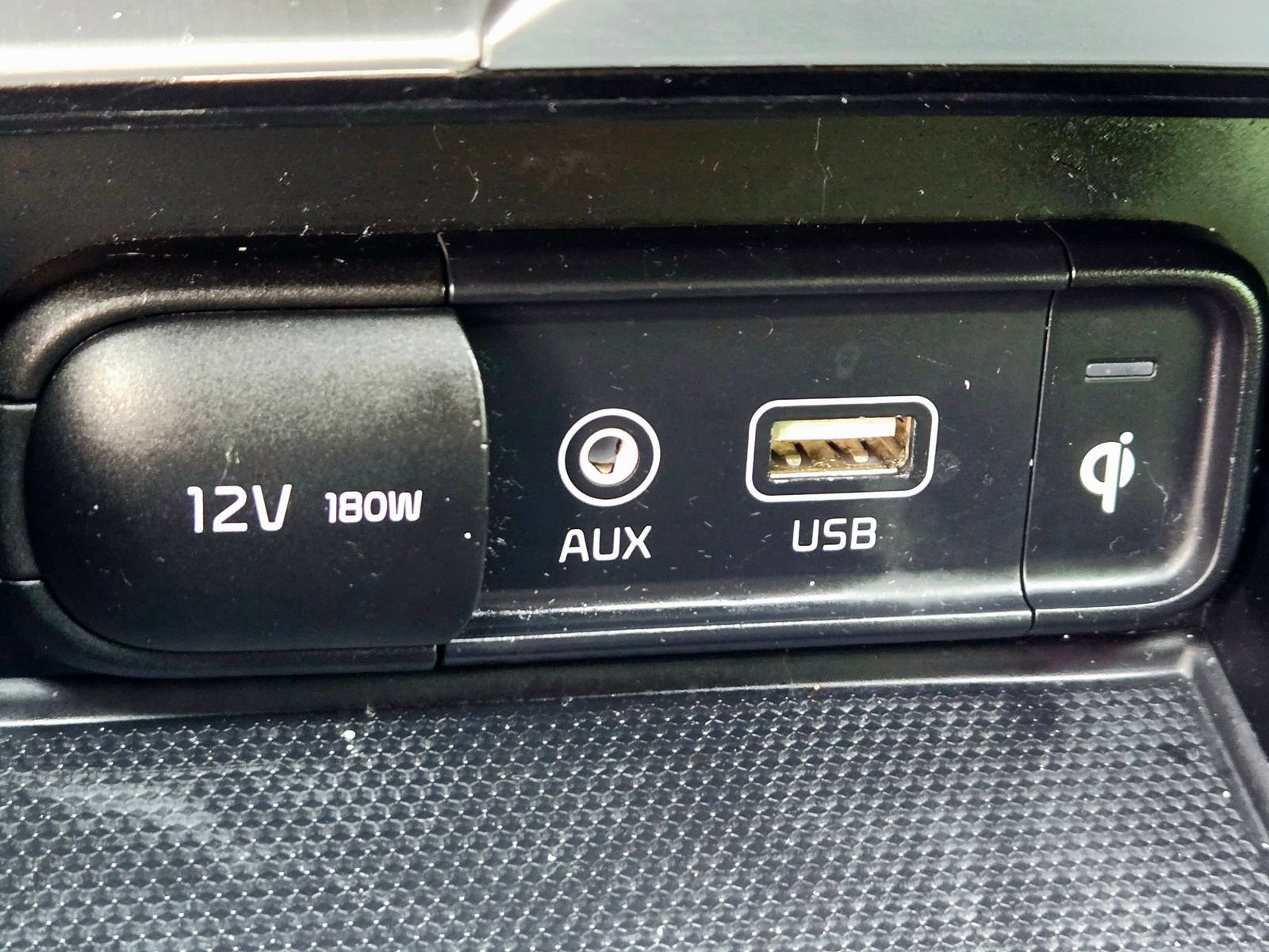 Used 2020 Kia Stinger GT AWD/4WD image 17