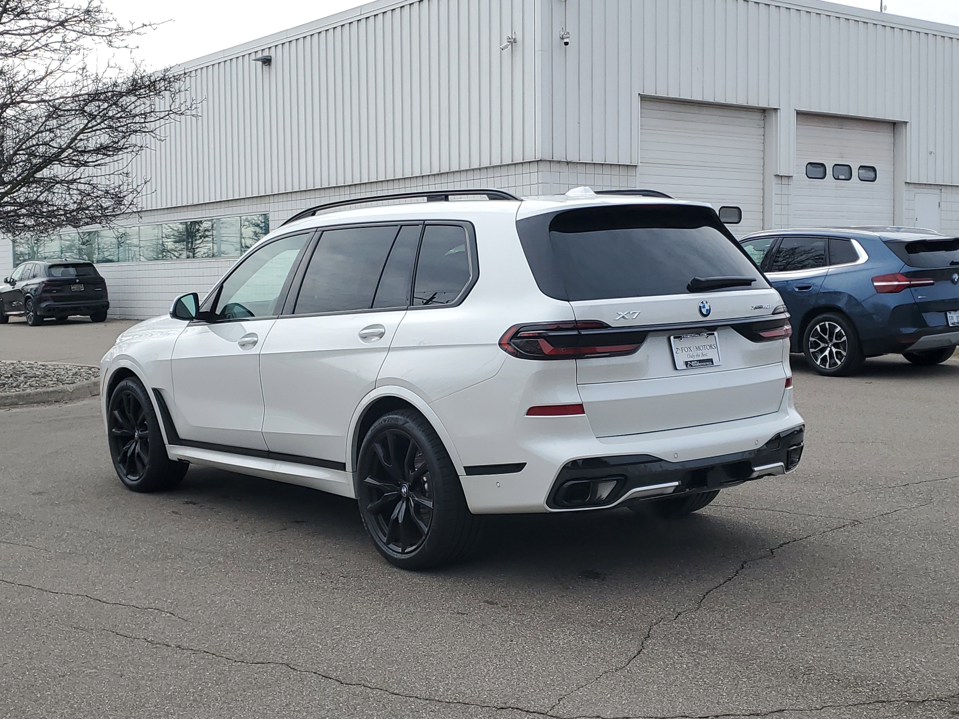 New 2026 BMW X7 xDrive40i w/ Executive Package image 2