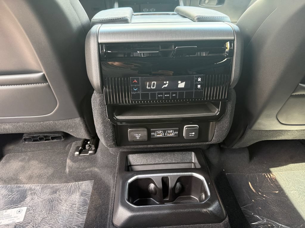 New 2026 Jeep Grand Wagoneer L 4WD w/ Premium Group I image 29