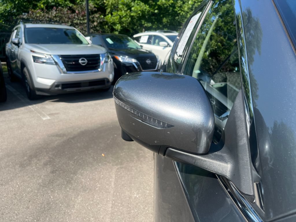 Used 2019 Nissan Rogue SV w/ Premium Package FWD image 36