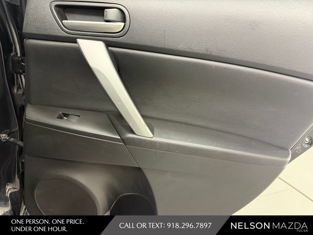 Used 2013 MAZDA MAZDA3 i Grand Touring w/ Tech Pkg FWD image 38