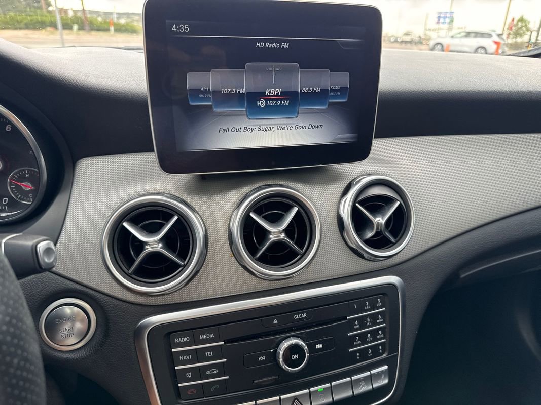 Used 2018 Mercedes-Benz GLA 250 4MATIC image 25