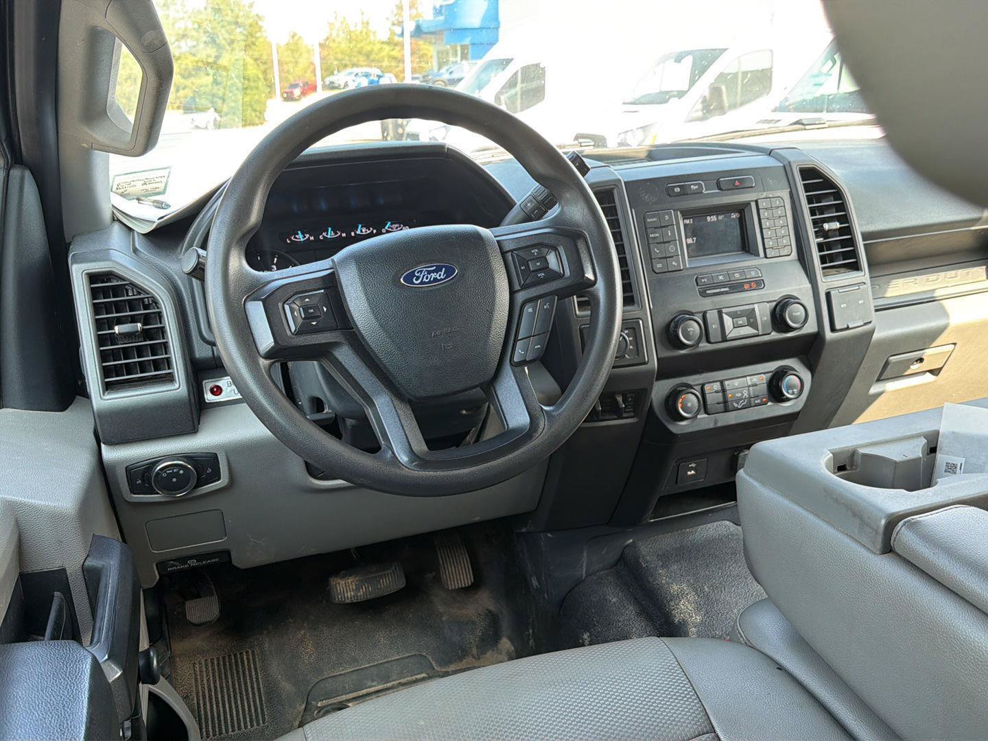 Used 2022 Ford F550 4x4 Crew Cab Super Duty image 17