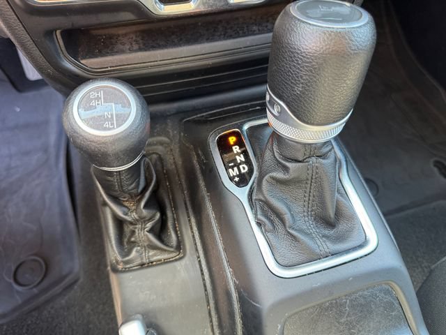 Used 2022 Jeep Wrangler Unlimited Sport AWD/4WD image 18