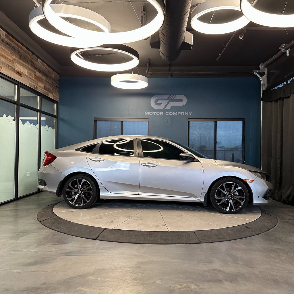 Used 2021 Honda Civic Sport image 2