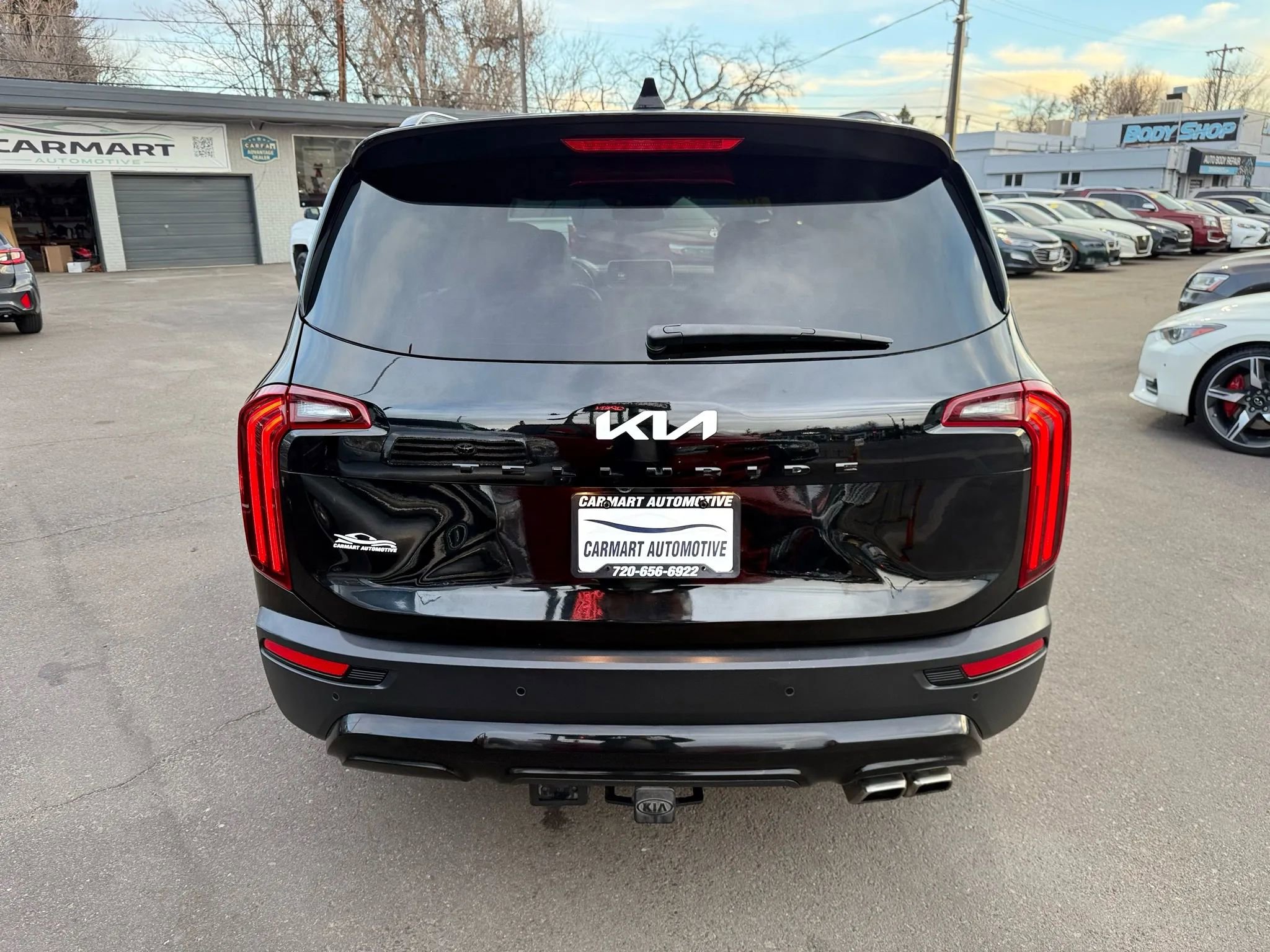 Used 2022 Kia Telluride SX w/ SX Prestige Package image 8