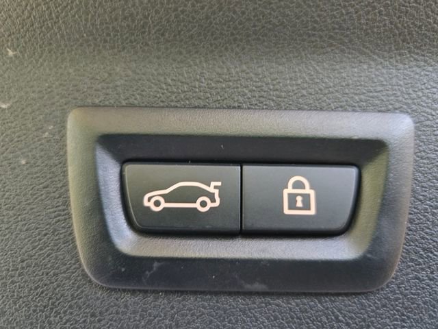 Used 2021 BMW X3 xDrive30i w/ M Sport Package image 22