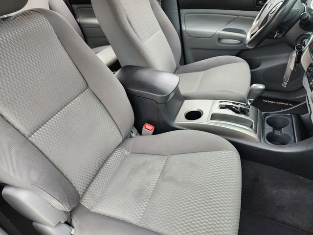 Used 2015 Toyota Tacoma 4x4 Double Cab w/ SR5 Package image 14