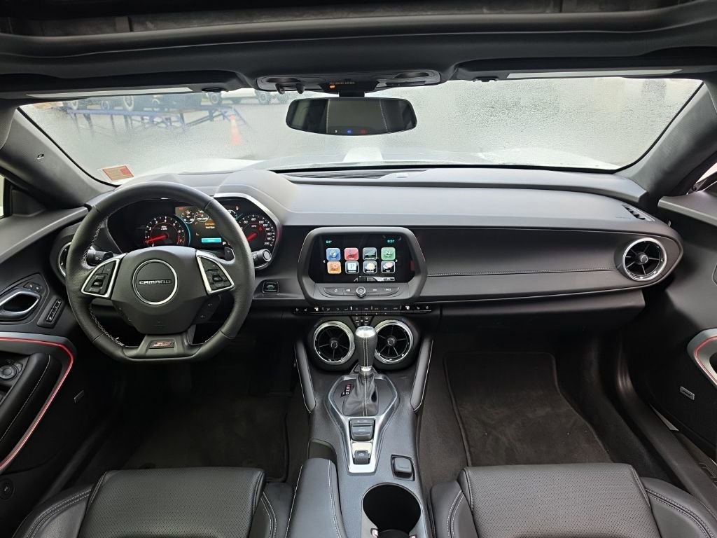 Used 2016 Chevrolet Camaro SS image 30