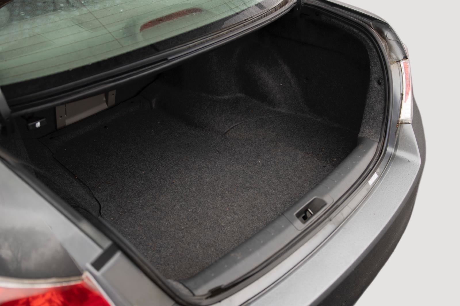 Used 2011 Honda Accord EX-L image 18