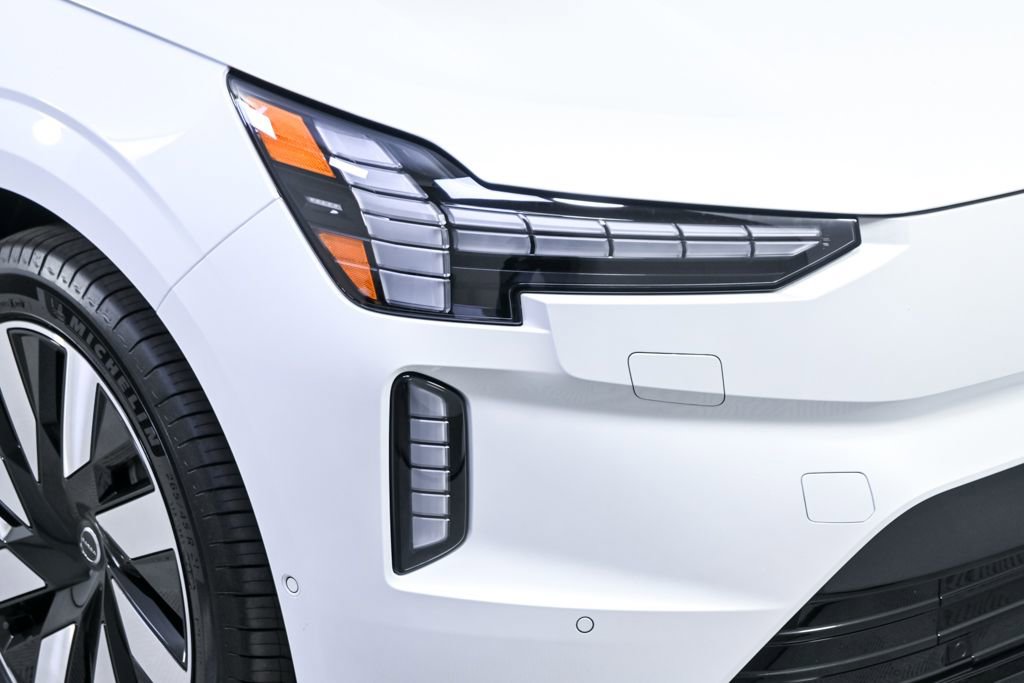 New 2026 Volvo EX90 Ultra AWD/4WD image 40
