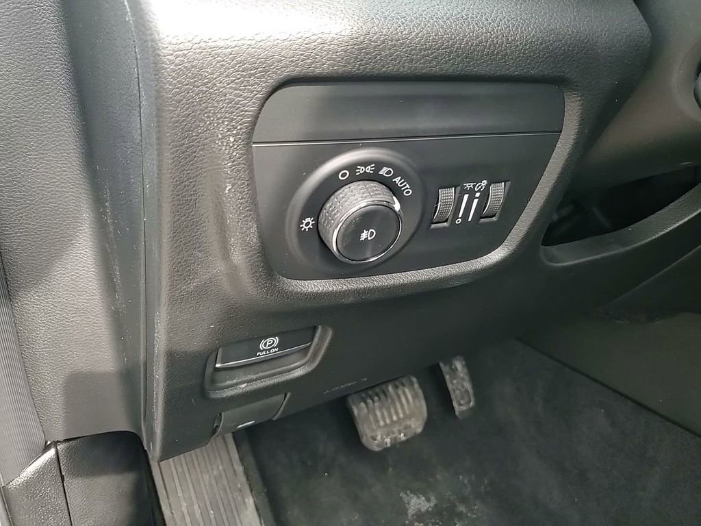 New 2026 Jeep Grand Cherokee L Limited image 23