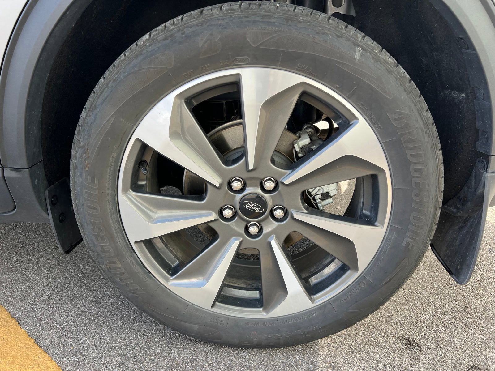 Used 2023 Ford Escape Platinum image 5