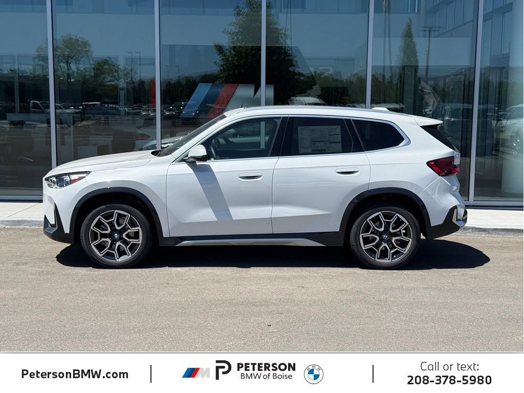 New 2026 BMW X1 xDrive28i w/ Technology Package AWD/4WD image 2