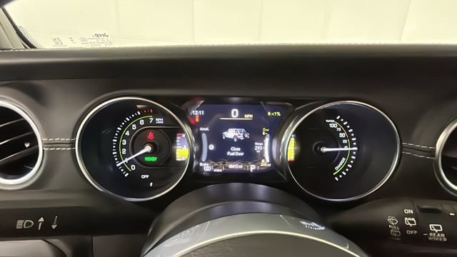 Used 2023 Jeep Wrangler Unlimited Sahara w/ Cold Weather Group AWD/4WD image 17