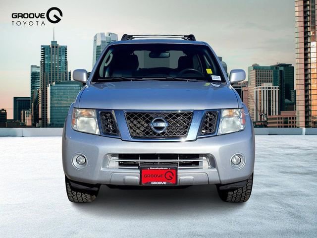 Used 2011 Nissan Pathfinder SV image 9