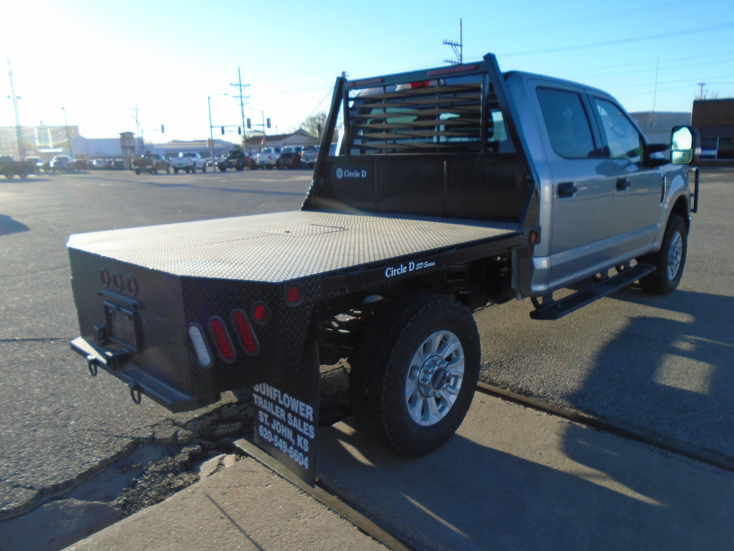 Used 2020 Ford F350 XLT w/ XLT Value Package AWD/4WD image 4