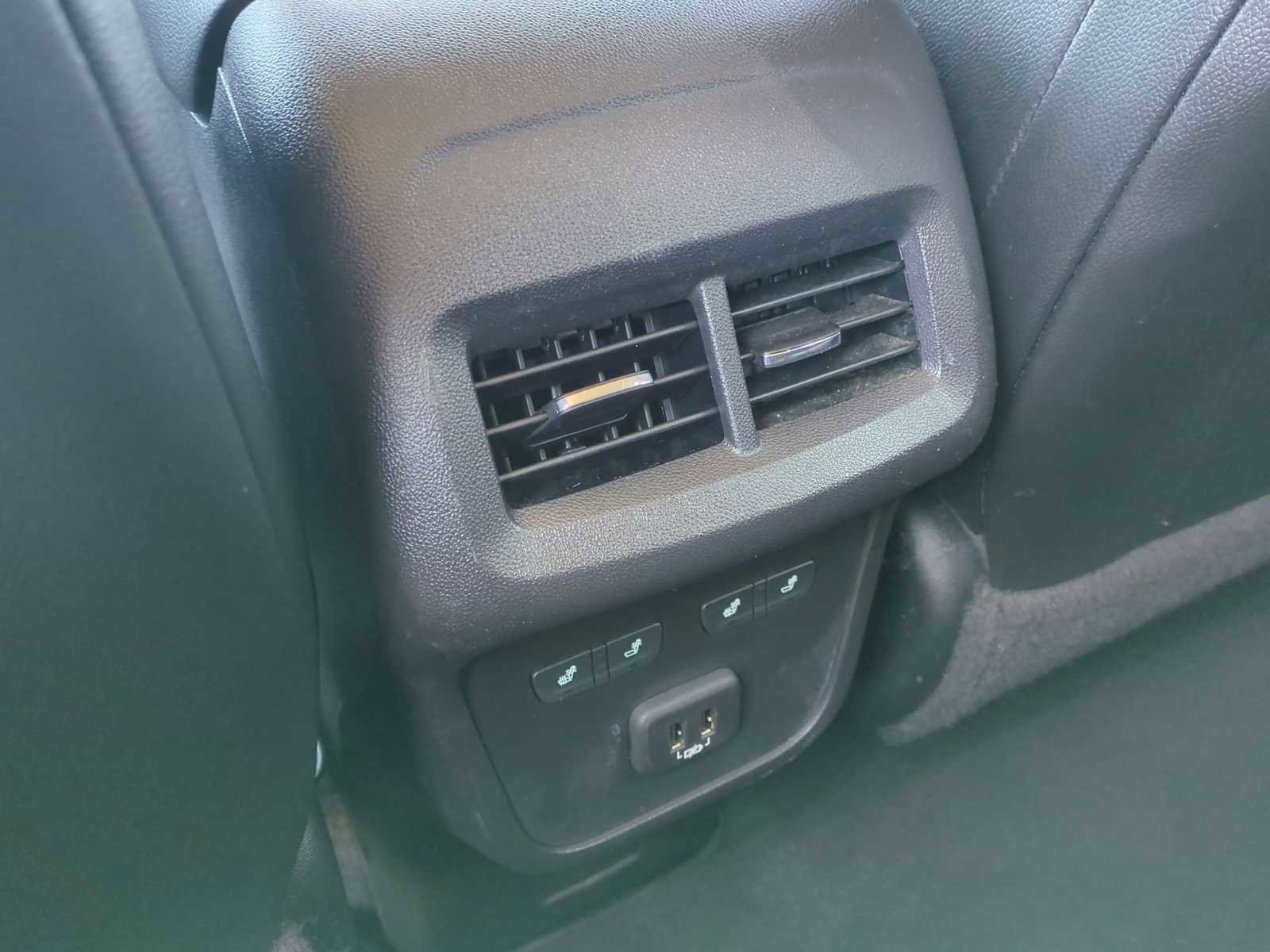 Used 2022 Chevrolet Equinox Premier image 22
