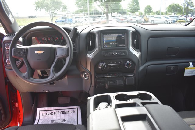 New 2026 Chevrolet Silverado 1500 Custom w/ LPO, Dark Essentials Package AWD/4WD image 20