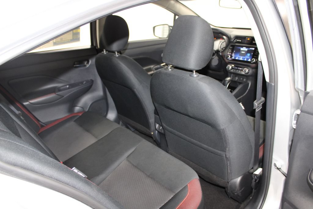 Used 2024 Nissan Versa SR FWD image 29