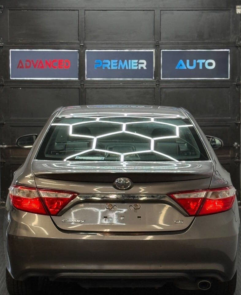Used 2017 Toyota Camry SE FWD image 15
