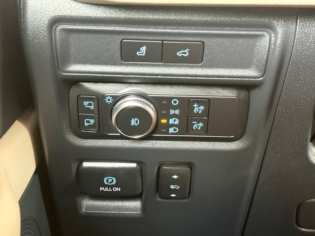 Used 2022 Ford Expedition Max Platinum AWD/4WD image 13