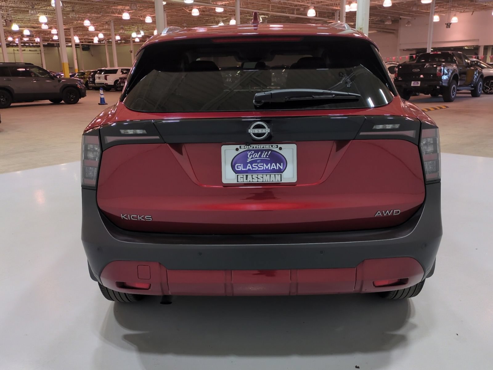 Used 2025 Nissan Kicks SV w/ SV Premium Package AWD/4WD image 4