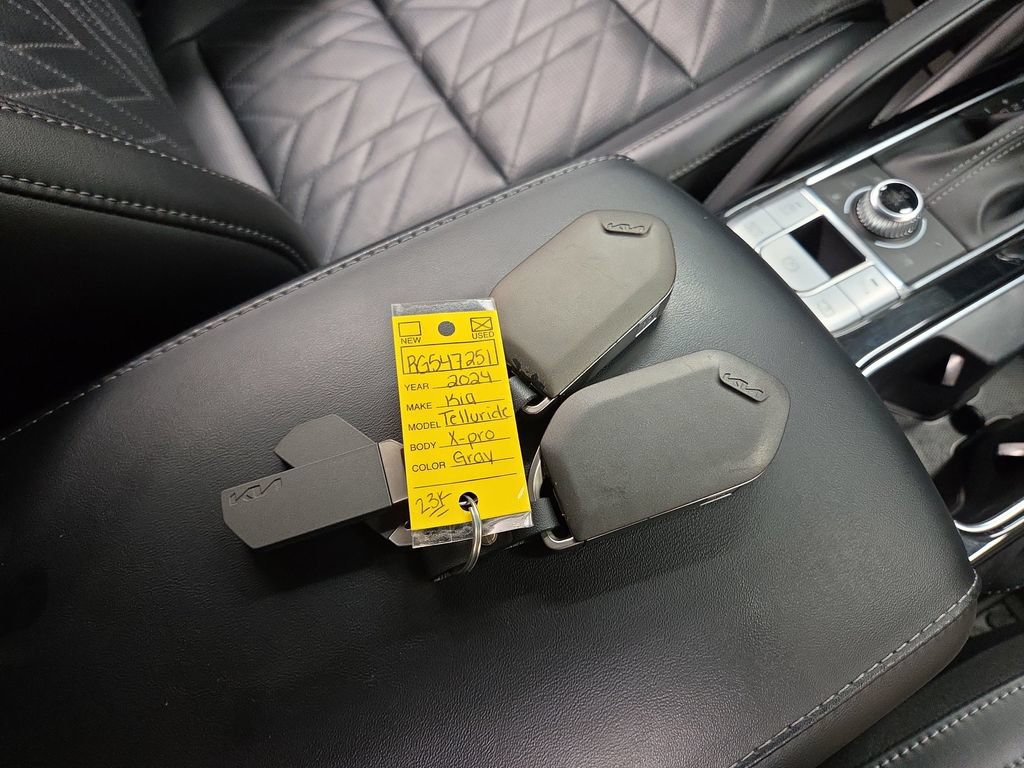 Used 2024 Kia Telluride SX Prestige X-Pro AWD/4WD image 15