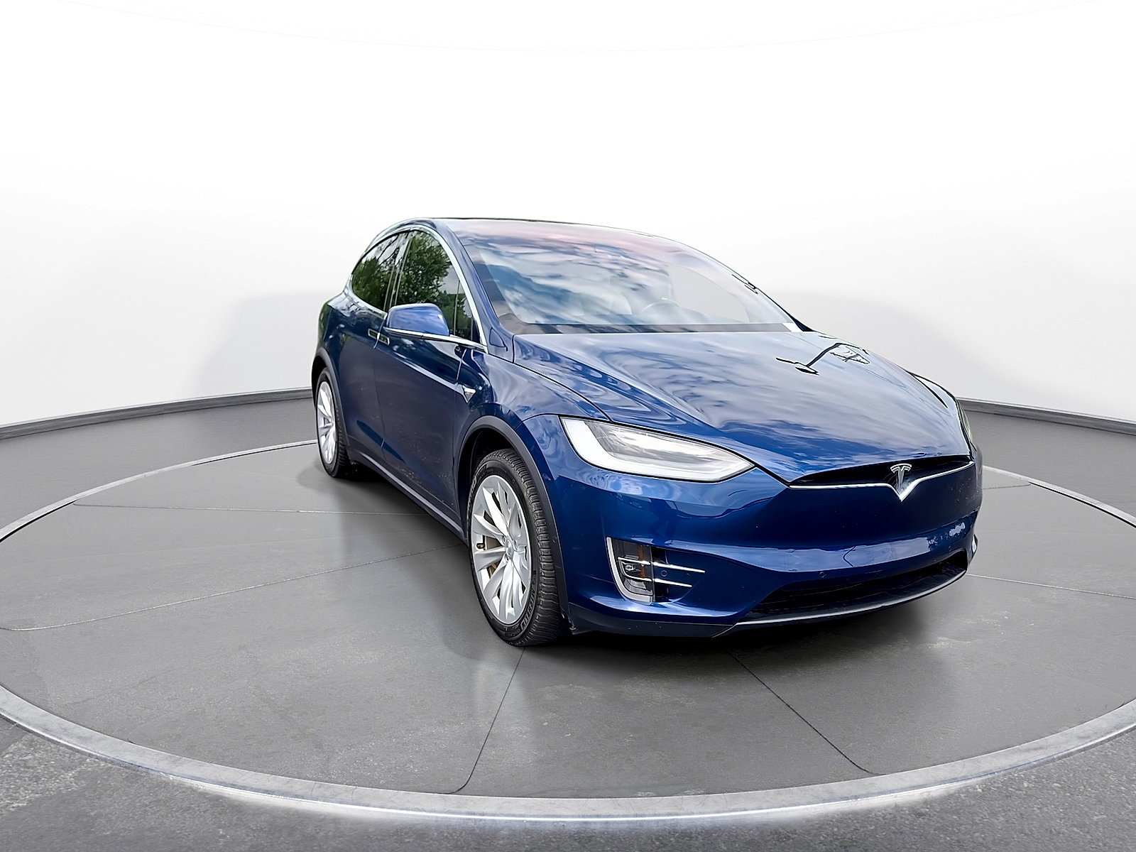 Used 2020 Tesla Model X Long Range AWD/4WD image 2