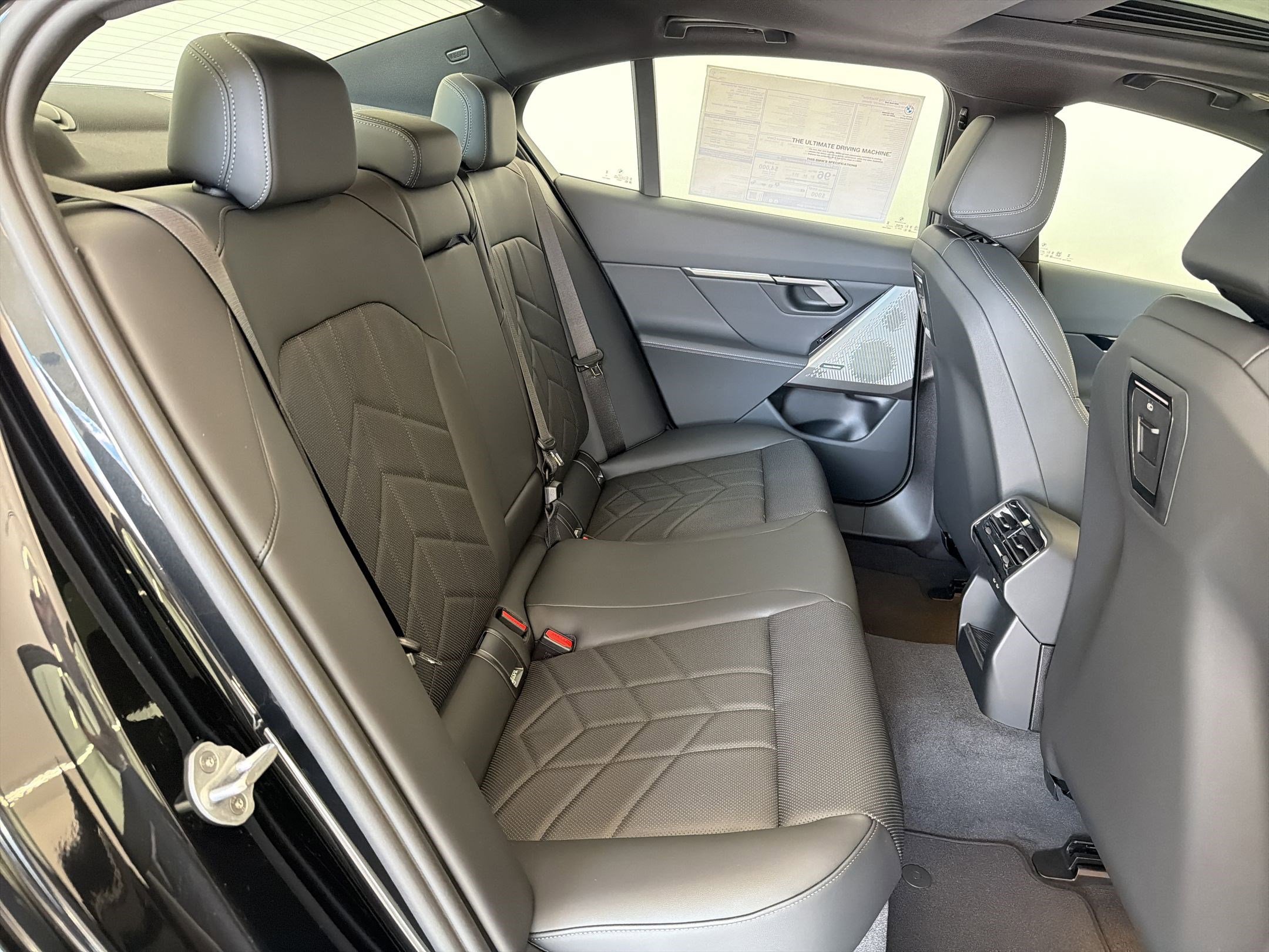 New 2026 BMW i5 eDrive40 w/ M Sport Package AWD/4WD image 30