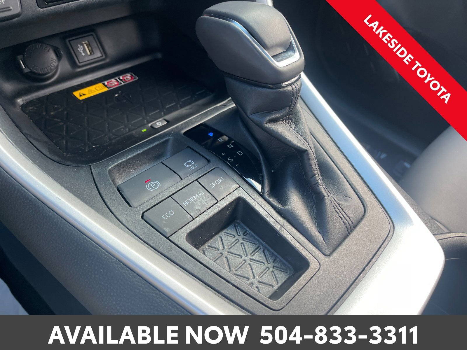 Used 2023 Toyota RAV4 XLE Premium image 33