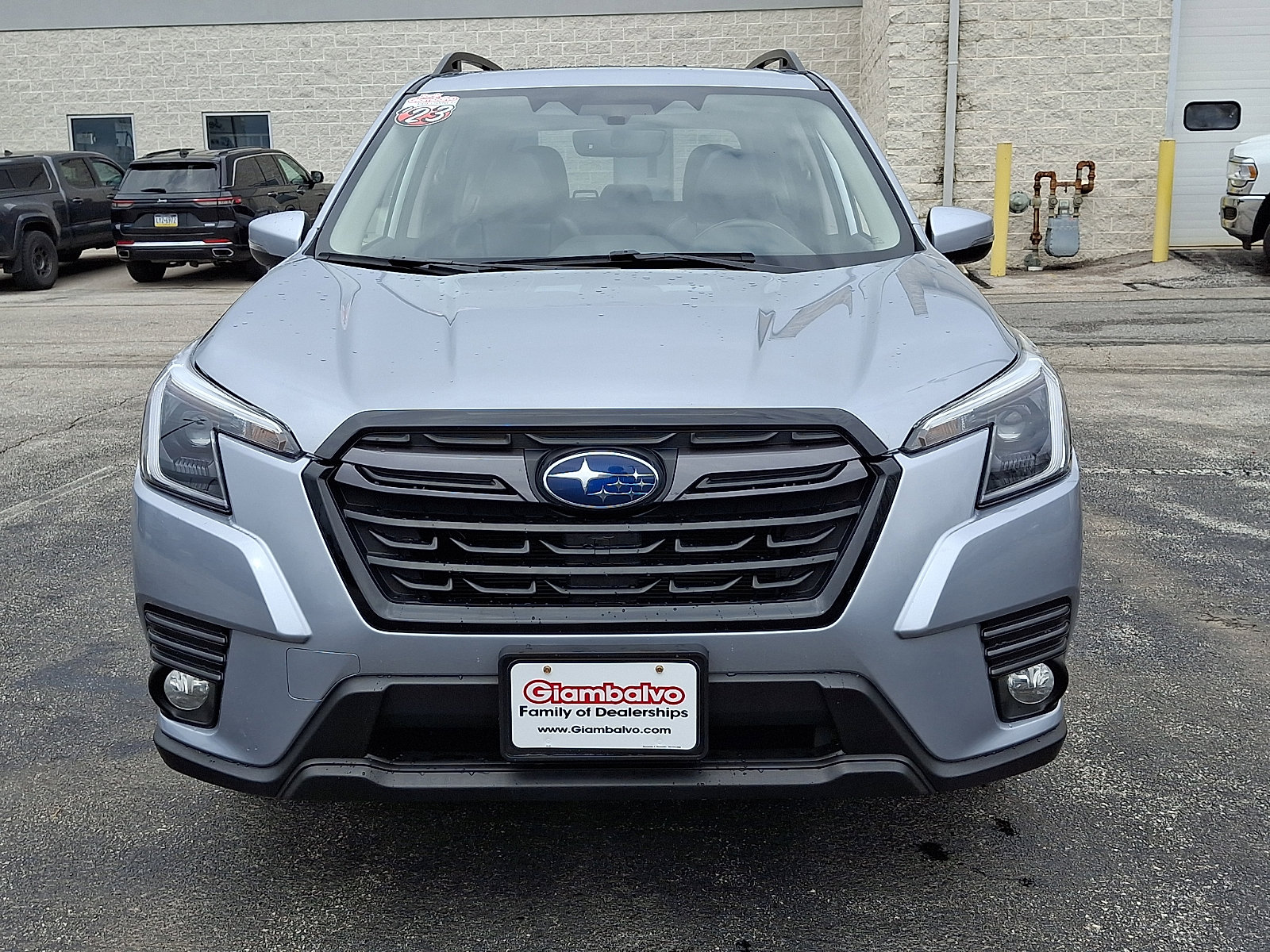 Used 2023 Subaru Forester Limited image 3