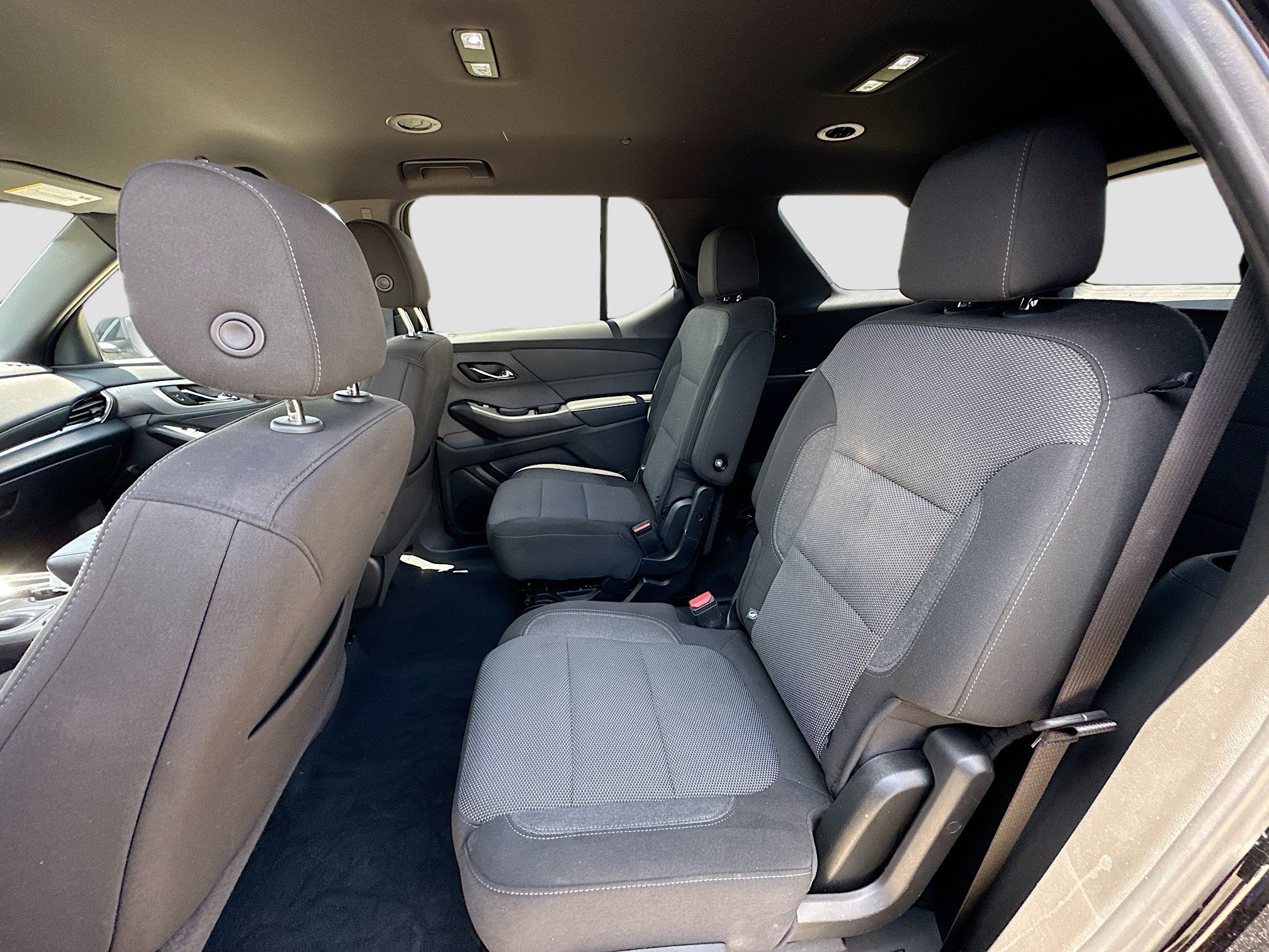 Used 2023 Chevrolet Traverse LT FWD image 22