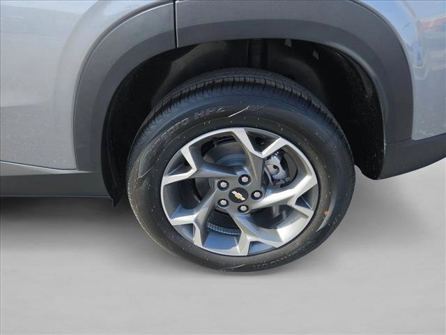 New 2026 Chevrolet Trax LT w/ Driver Confidence Package image 8