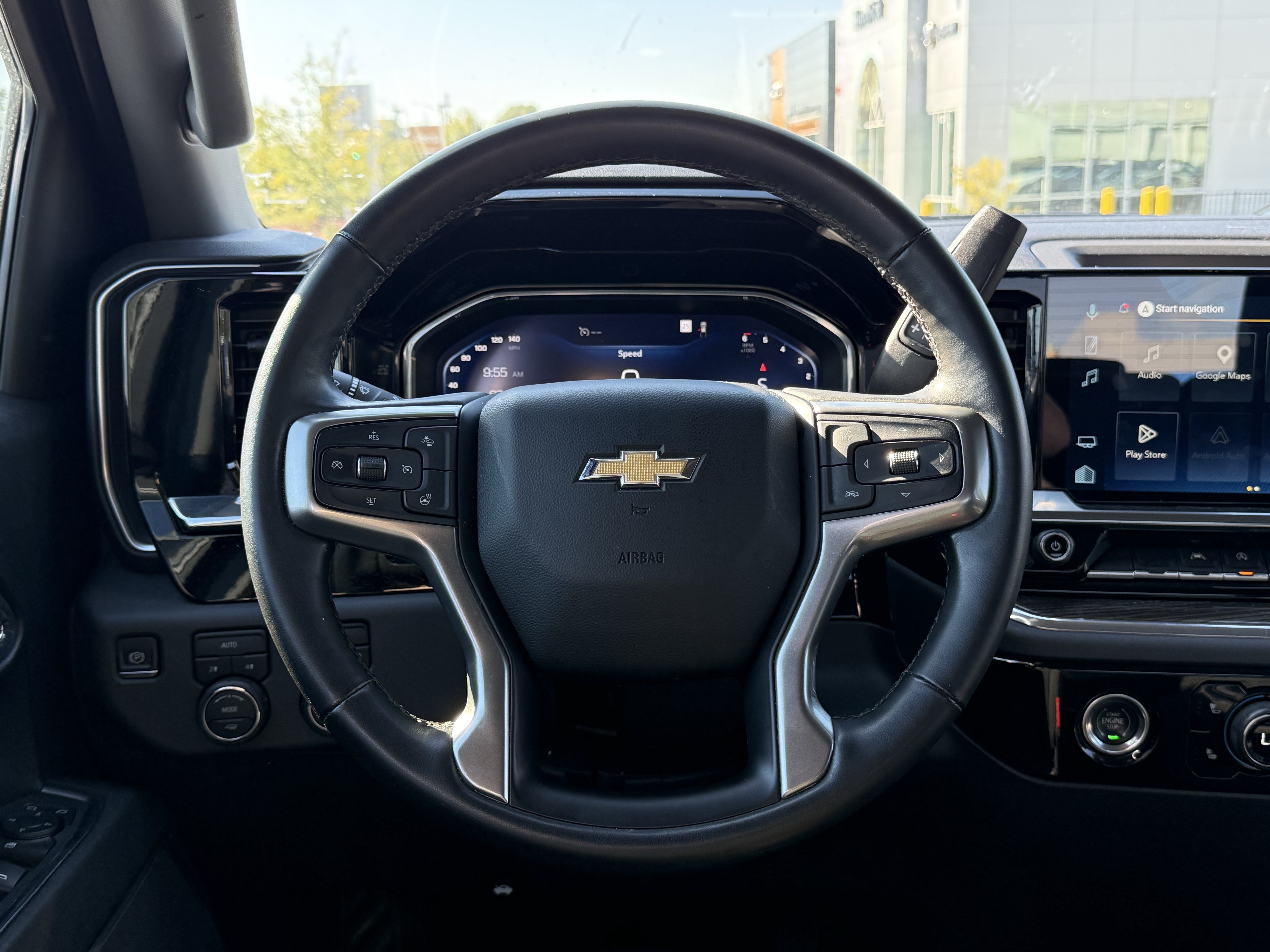 Used 2023 Chevrolet Silverado 1500 LT AWD/4WD image 6